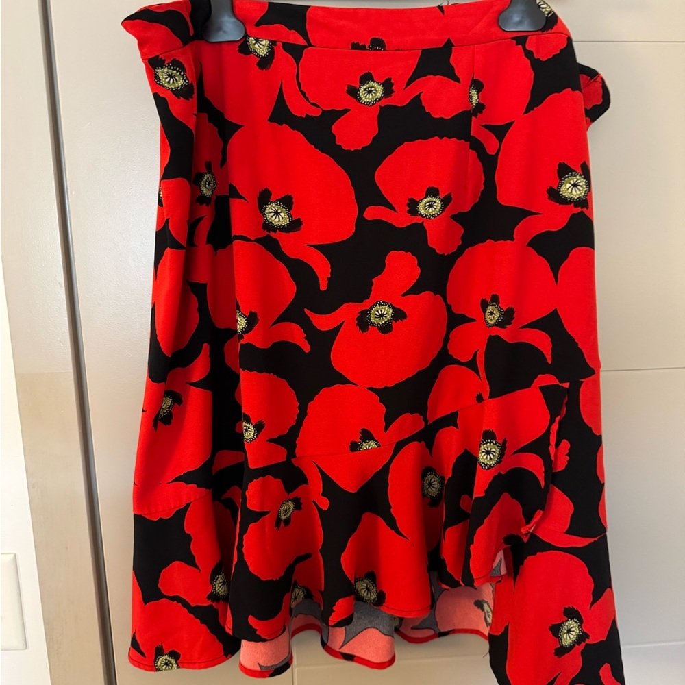 Eloquii Asymmetrical Floral Red and Black Skirt
